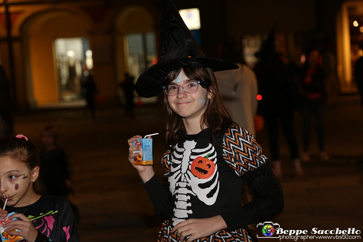 VBS_3807 - Halloween in Piazza 2024.jpg